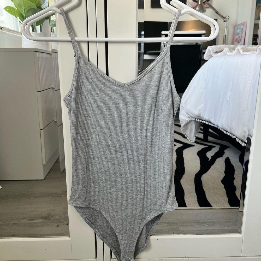 Forever 21 Gray Ribbed Chemise